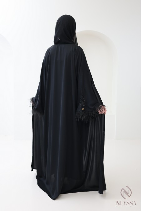 Abaya Dubaï noir avec perles et plumes, coupe moderne élégante