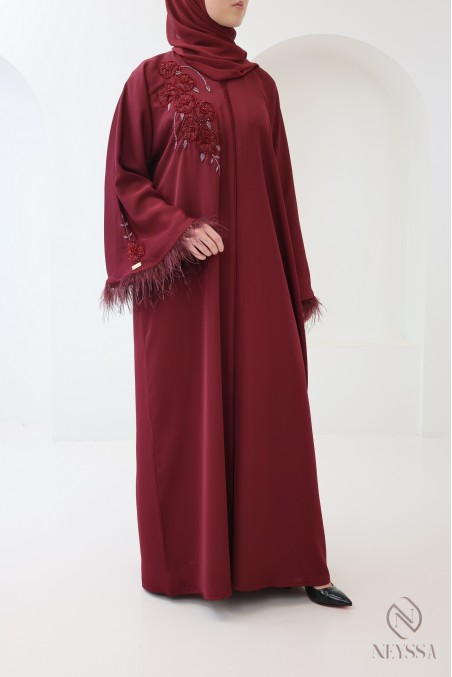 Abaya Dubai Kimono Bordeaux mit Perlen und Federn für das Eid-Fest