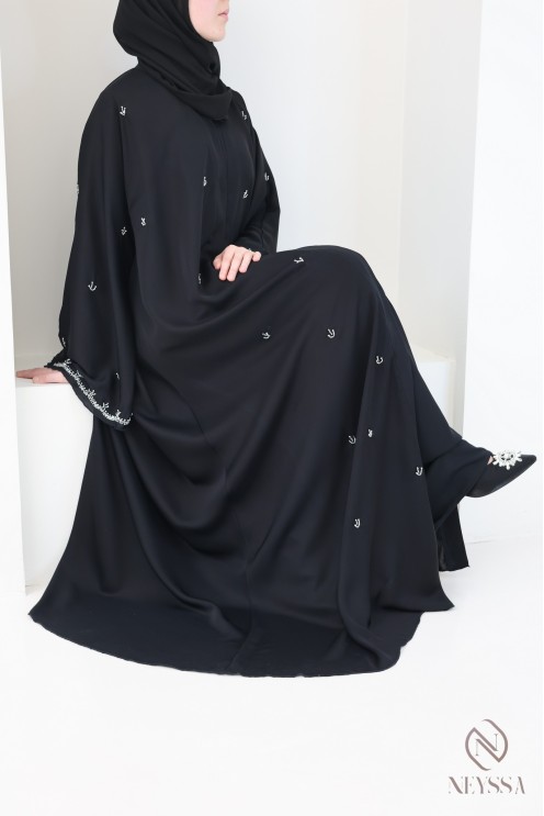 Abaya Dubai Kimono schwarz mit silbernen Perlenverzierungen