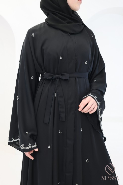 Abaya Dubai Kimono schwarz mit silbernen Perlenverzierungen