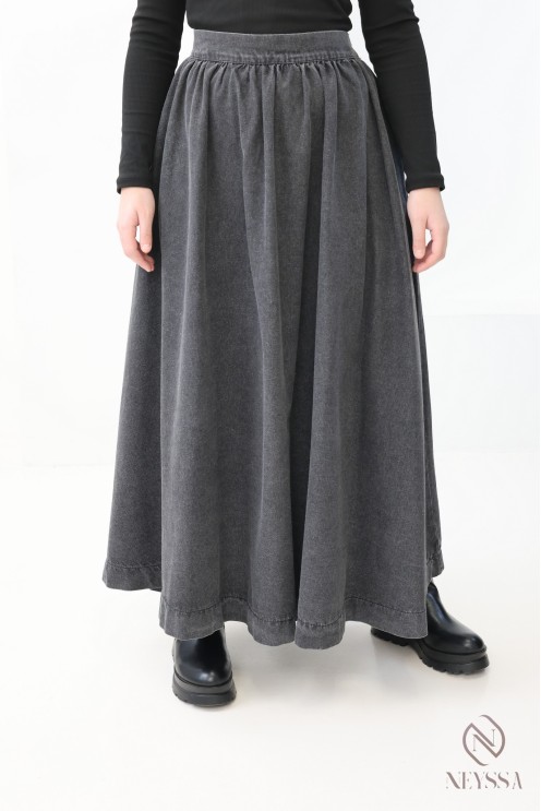 Women's loose-fitting long denim skirt without slits, 100% cotton