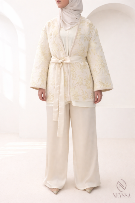 4-piece beige brocade kimono set for women, trendy outfit