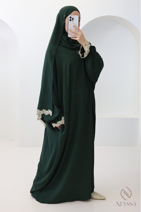 Robe de prière coupe papillon hijab intégré, avec broderie dorée