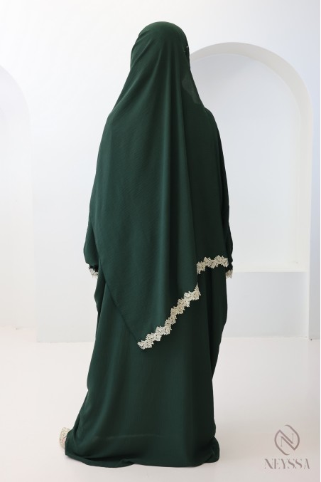 Robe de prière coupe papillon hijab intégré, avec broderie dorée