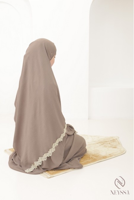 Robe de prière coupe papillon hijab intégré, avec broderie dorée