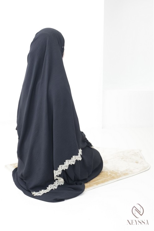 Robe de prière coupe papillon hijab intégré, avec broderie dorée