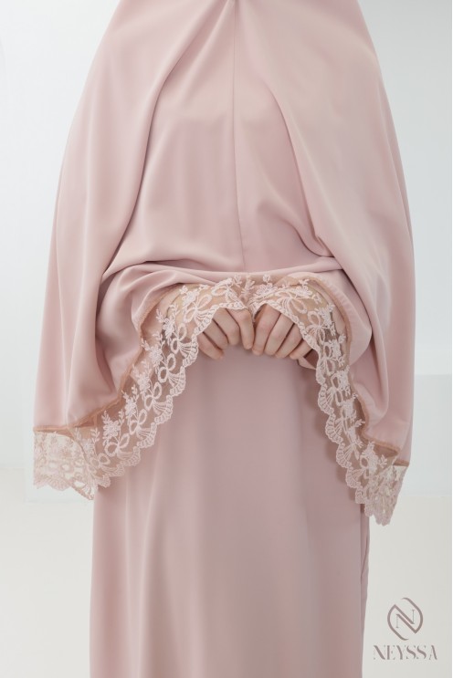 abaya khimar en soie de Médine avec détails de dentelle femme