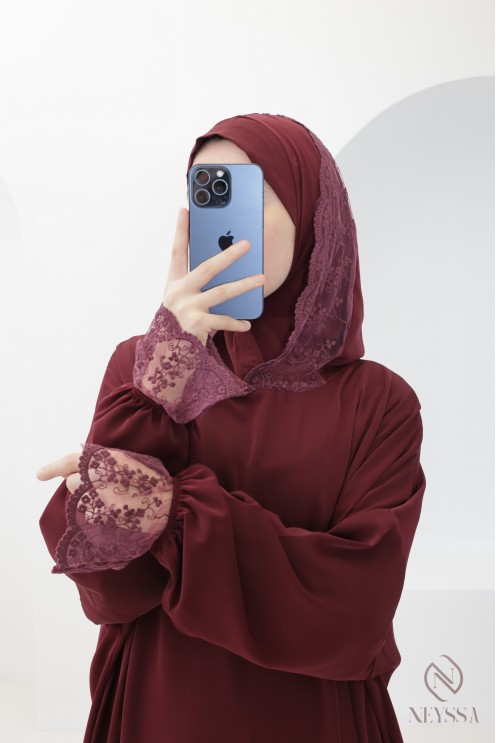 Abaya de prière avec son hijab intégré, idéal salat Aid