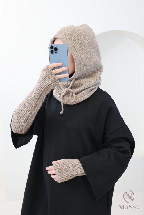 Ensemble cagoule en maille + mitaines un indispensable pour cet hiver