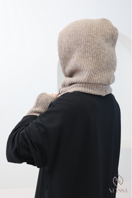 Knitted balaclava + mittens set – a must-have for this winter