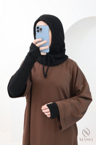Knitted balaclava + mittens set – a must-have for this winter 2