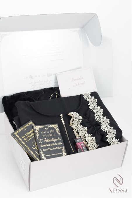 Gebetsbox mit Spitze und integriertem Hijab – Geschenk zum Ramadan