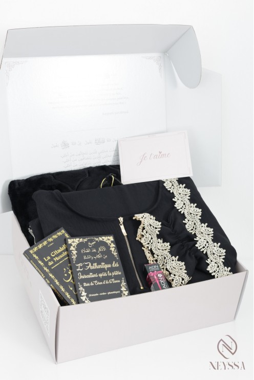 Box tenue de prière à dentelles hijab intégré cadeau ramadan