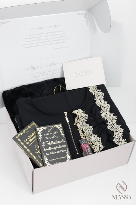 Prayer outfit box with lace hijab included Ramadan gift