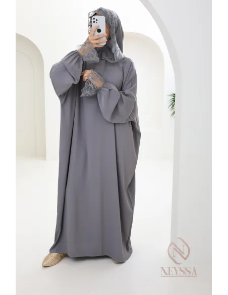 Abaya de prière spéciale 1m80 soie de Médine avec dentelles femme