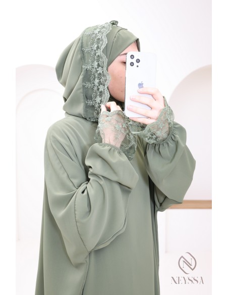 Abaya de prière spéciale 1m80 soie de Médine avec dentelles femme