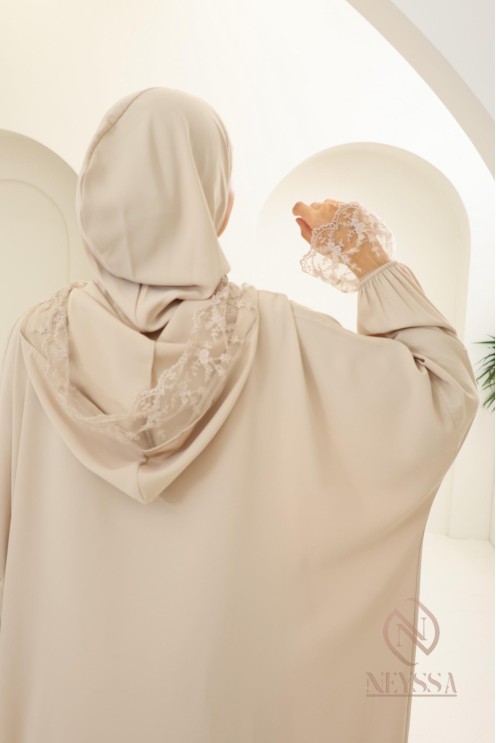 Abaya de prière spéciale 1m80 soie de Médine avec dentelles femme