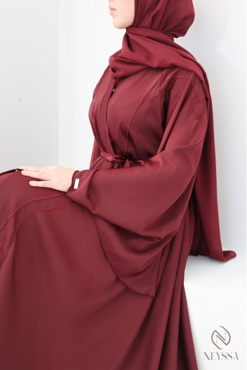 Abaya Dubaï pour l'Aïd chic bordeaux pour femme hijabi moderne