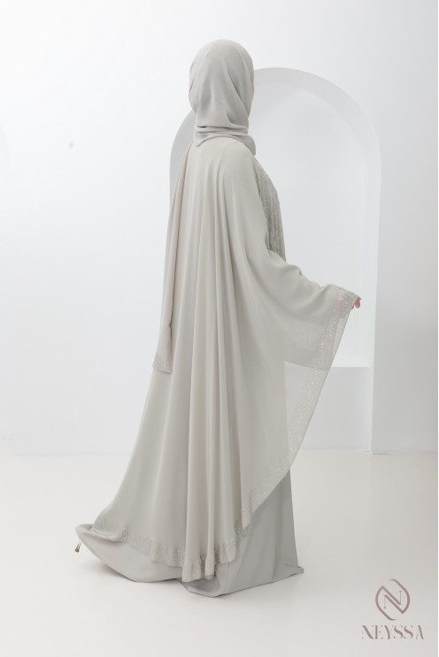 Abaya Dubai Cape aus greigefarbenem Chiffon mit Strasssteinen, Hijabi