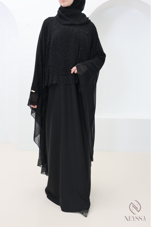 Schwarze Abaya Dubai mit Chiffon-Umhang und Strasssteinen