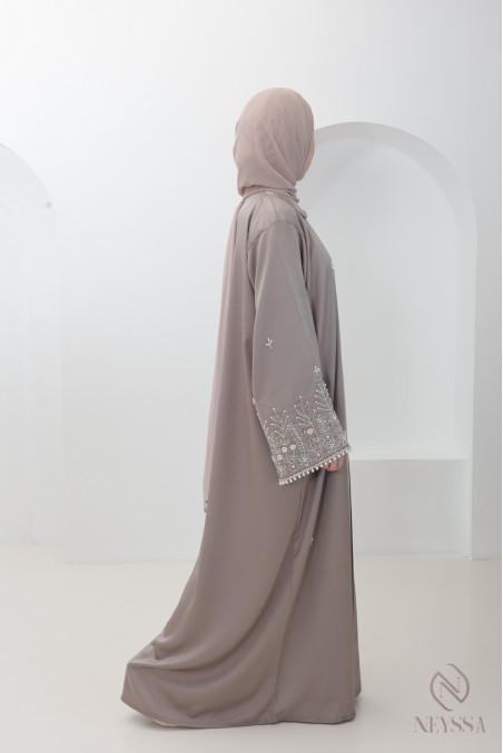 Chic nude Dubai abaya embroidered with luxury pearls, Eid outfit idea