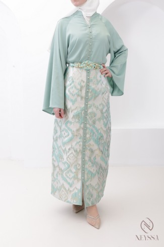 Women's Eid outfit in with straight brocade skirt and sfifa tunic