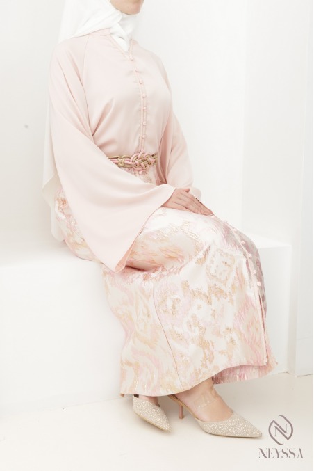 Damen-Set für das Zuckerfest in Puderrosa mit Brokatrock und Tunika