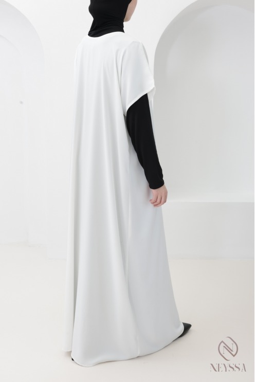 Under abaya nidah dress base, flowing fabric to complement her kimono