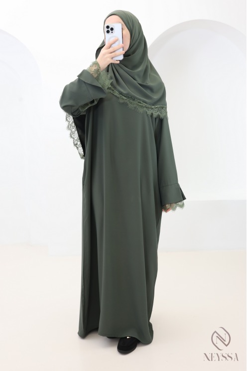 Ensemble 2 pièces Abaya + Hijab en Soie de Médine avec Dentelles