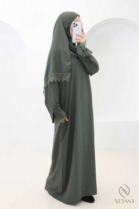 Ensemble 2 pièces Abaya + Hijab en Soie de Médine avec Dentelles