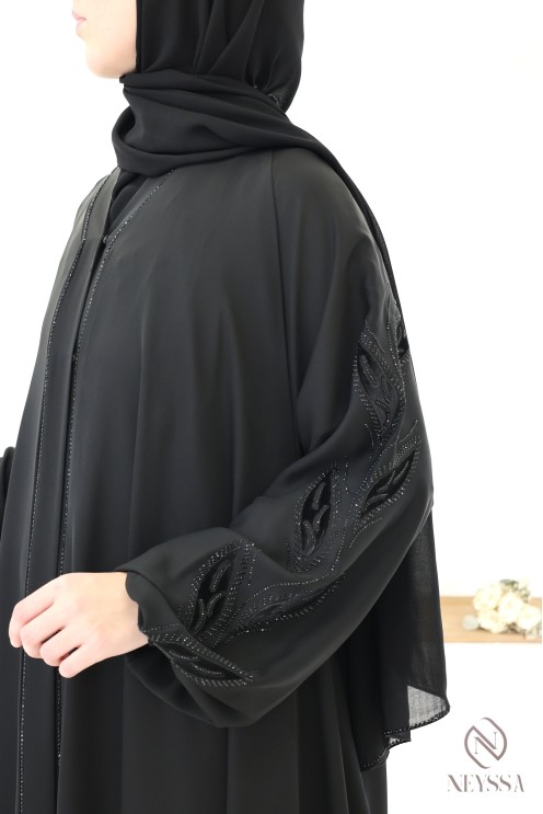 Dubai kimono abaya with rhinestones and floral embroidery in velvet