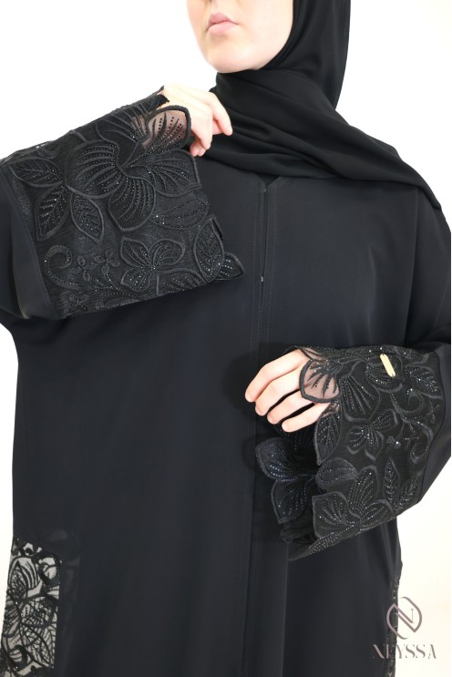 Luxury Dubai kimono abaya with chic black embroidery for women