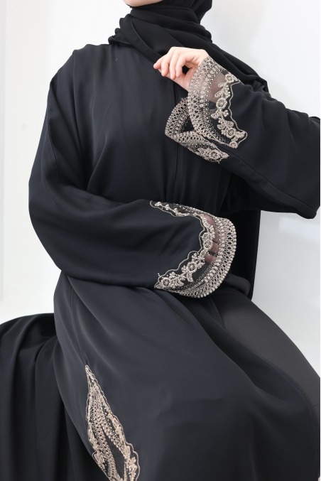 Abaya Dubaï kimono dentelles avec boutons de pression noir et bronze
