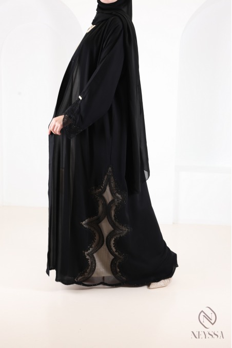 Dubai abaya kimono with black lace embroidery, a must-have for Eid