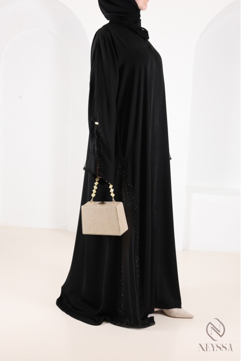 Dubai kimono abaya with lace and rhinestones, perfect for Eid