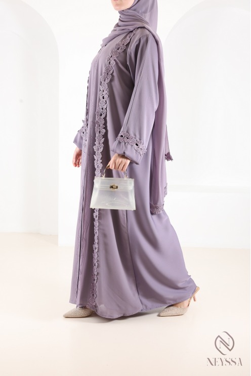 Abaya Dubaï mauve avec broderie et strass, idée tenue Aïd