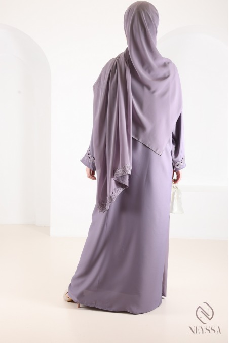 Purple Dubai abaya with embroidery and rhinestones, Eid outfit idea