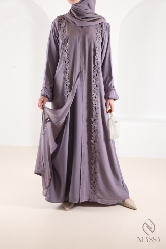 Abaya Dubaï mauve avec broderie et strass, idée tenue Aïd