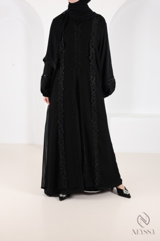 Dubai abaya with embroidery and rhinestones, Eid outfit idea 2