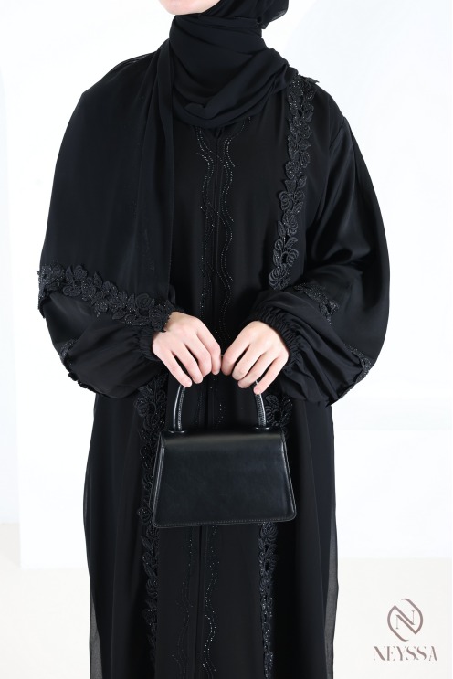 Abaya Dubaï avec broderie et strass, idée tenue Aïd