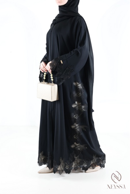 Black Dubai kimono abaya with floral embroidery, Eid outfit idea