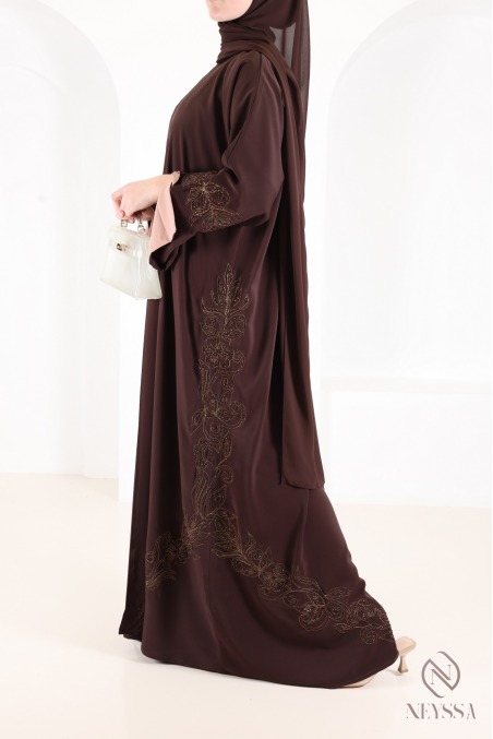 Abaya Dubaï kimono luxe marron brodée, tenue Aïd femme hijabi
