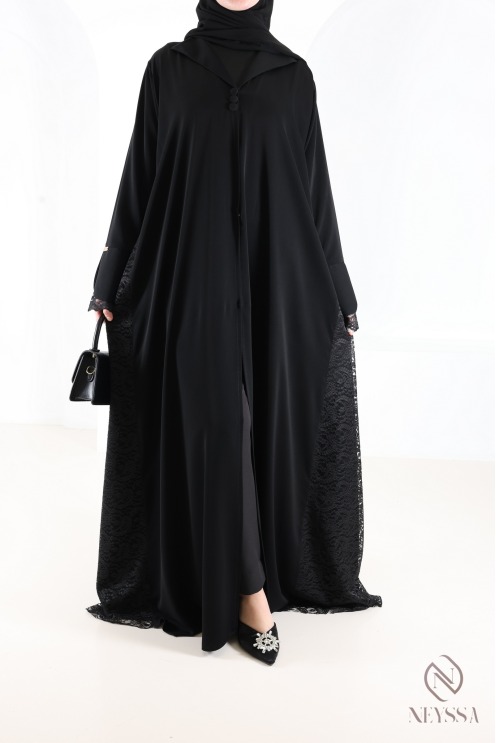 Abaya Dubaï noir avec dentelle, élégante et modeste pour l'Aïd