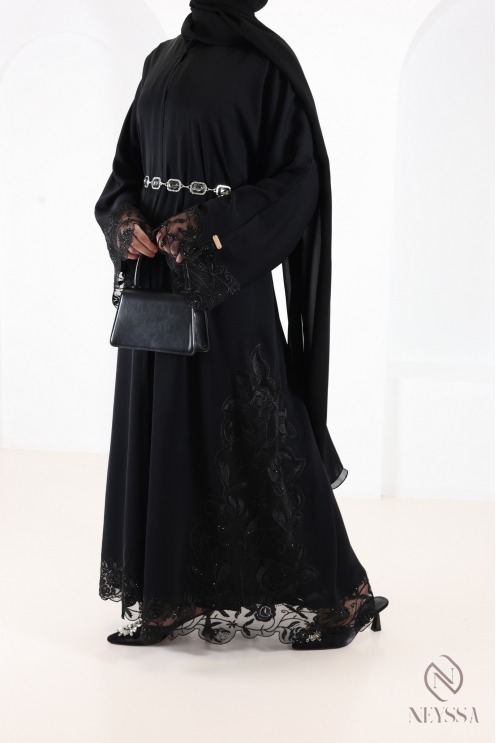 Abaya Dubaï kimono de luxe avec broderie tendance chic noir femme