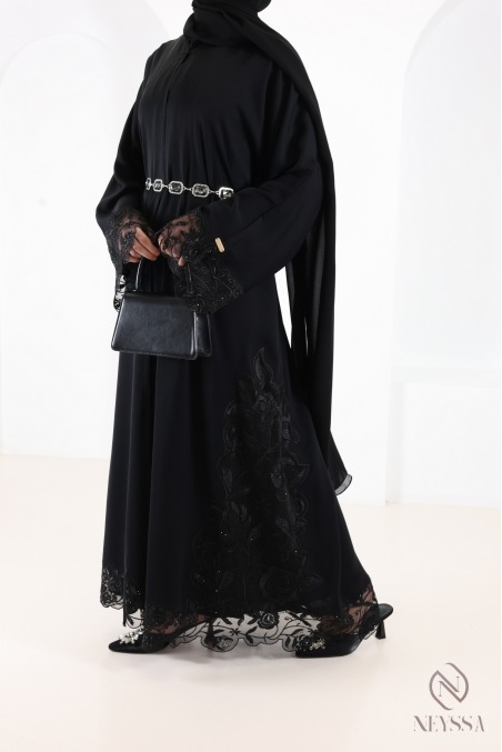 Abaya Dubaï kimono de luxe avec broderie tendance chic noir femme