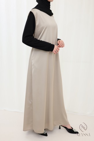 Unterkleid mit Satineffekt ideal zum Tragen für Kimono