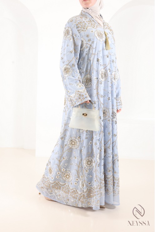 Lange Abaya aus blauem Chiffon im Kaftan-Stil mit Perlenstickerei