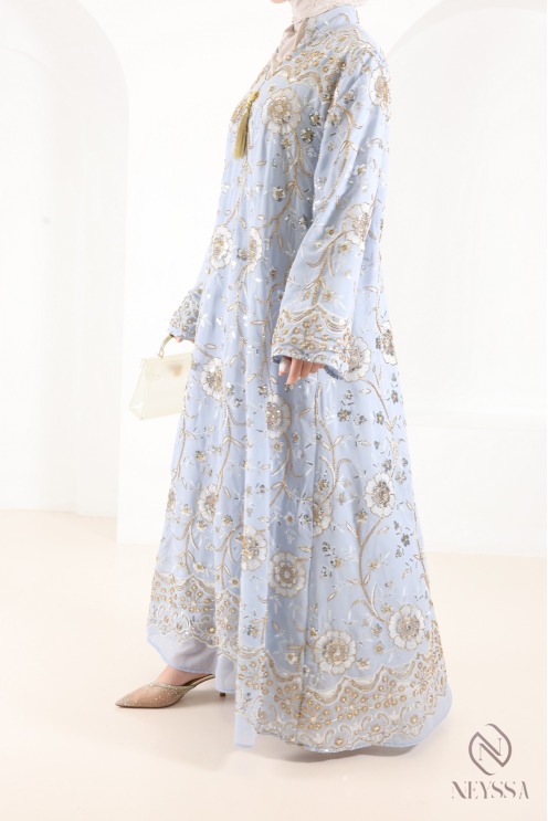 Abaya longue style caftan bleu mousseline perlés tenue Aïd femme