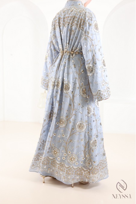 Lange Abaya aus blauem Chiffon im Kaftan-Stil mit Perlenstickerei