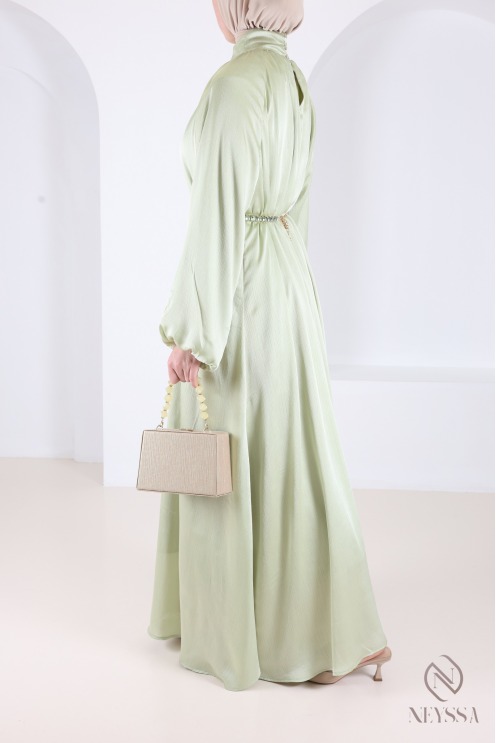 Long satin dress with puffed sleeves, elegant outfit